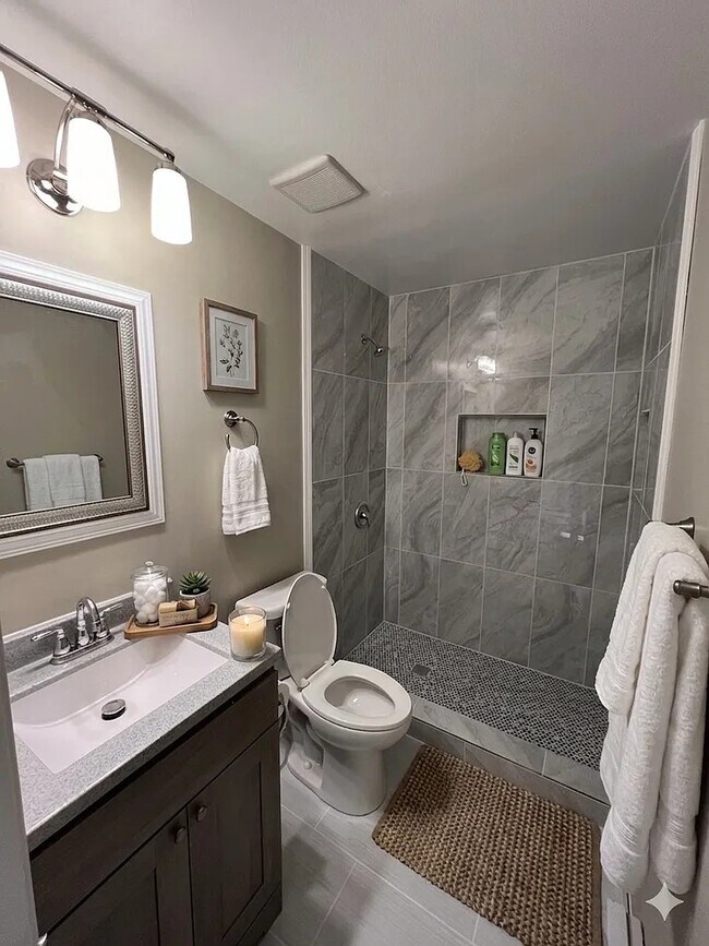 Foto del edificio - 1115 Burgundy Ln
