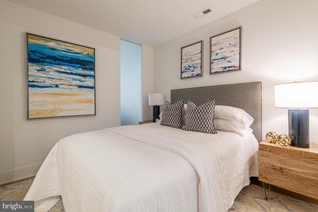 Bedroom (2nd picture) - 1761 P St NW