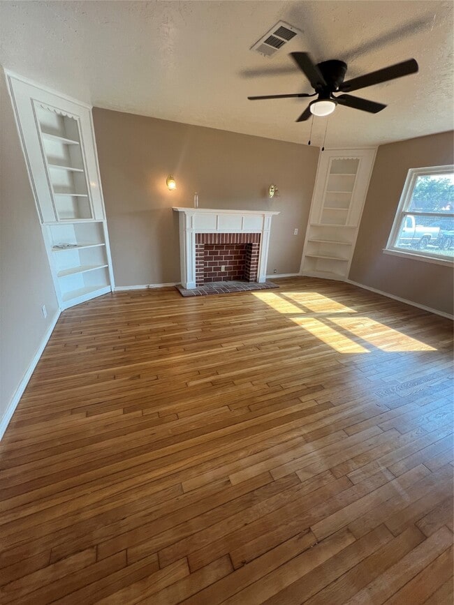 Building Photo - 5319 Cortelyou Ln