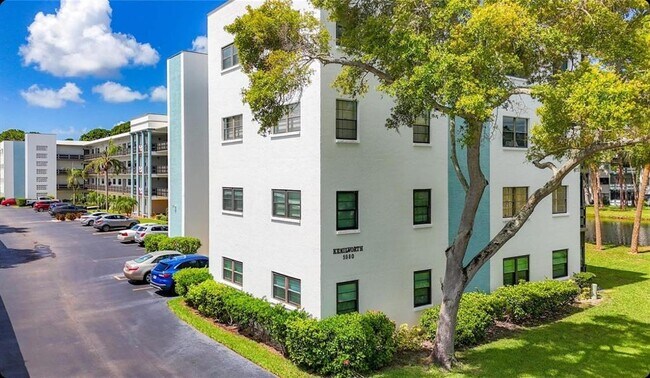 Foto del edificio - 5980 80th St N