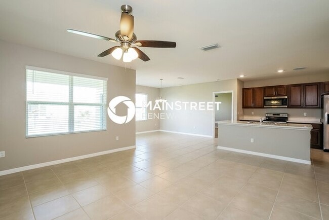 Building Photo - 3 Bedroom Pet-Friendly Home in Cape Coral, FL with Main Street Renewal