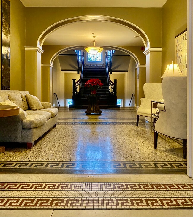 Foto del edificio - 803 E 6th St