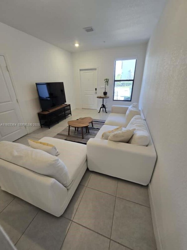 Building Photo - 200 SW 159th Way