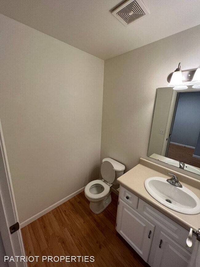 Building Photo - 2 br, 2.5 bath House - 1321 GLACIER HILL D...