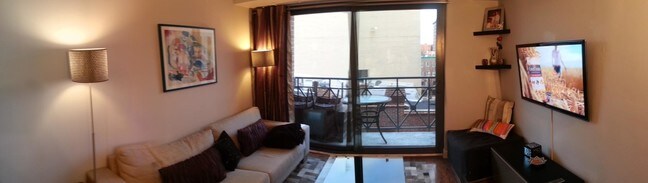 Lots of Light! - 1401 17th St NW