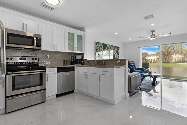 Foto del edificio - 12905 SW 31st Ct