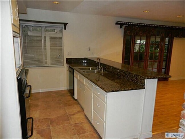 Foto del edificio - 405 N California St