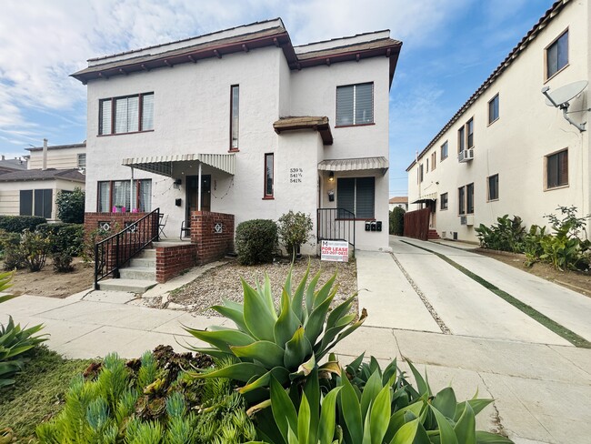 Building Photo - 539 1/2 N Spaulding Ave