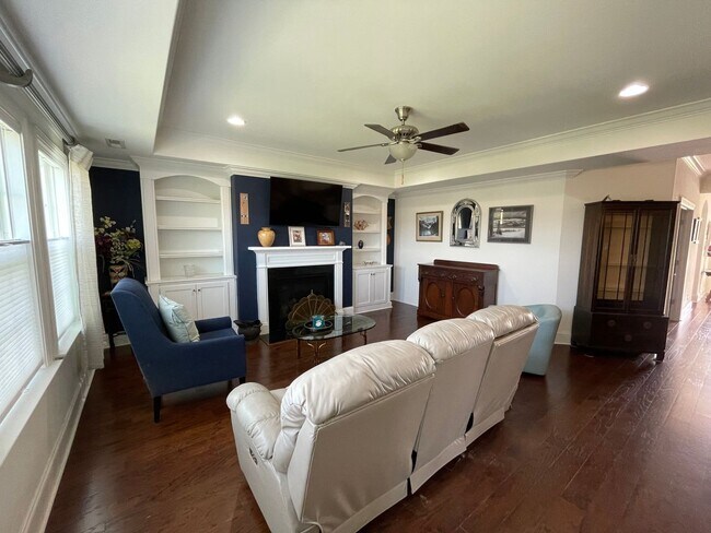 Building Photo - Unfurnished 3 Bedroom 3 Bathroom House with Home Office In Calabash