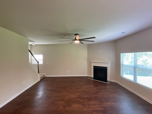 Foto del edificio - 4701 Southwind Rd