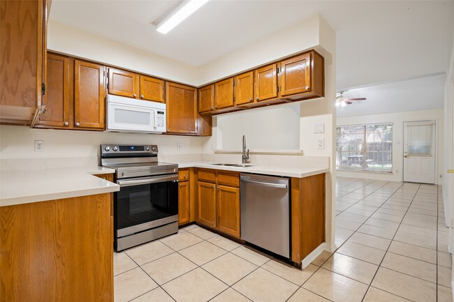 Building Photo - 19427 Plantain Dr