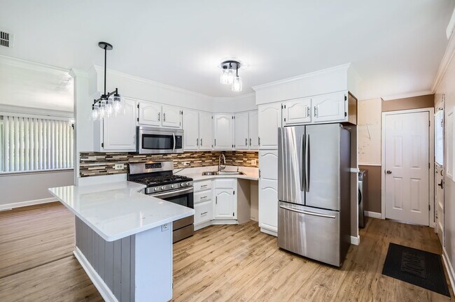 Foto del edificio - 36180 N Grandwood Dr