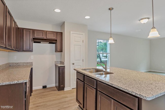 Foto del edificio - 3 br, 2.5 bath House - 8834 Berry Ave