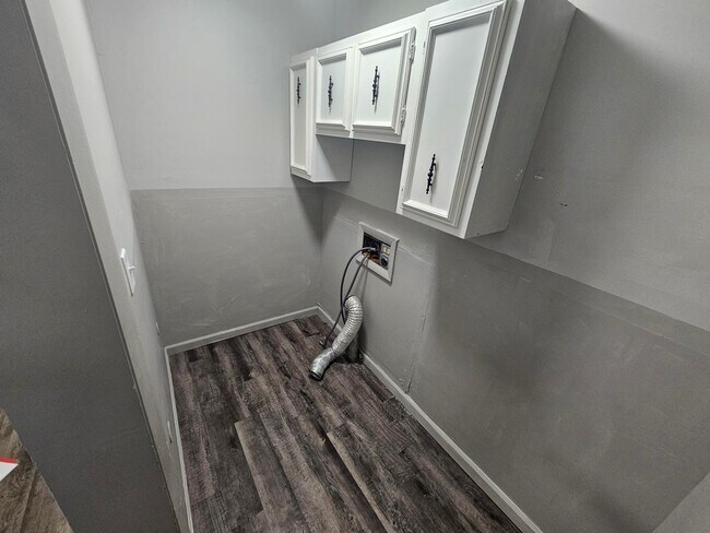 Foto del edificio - 423 N West St