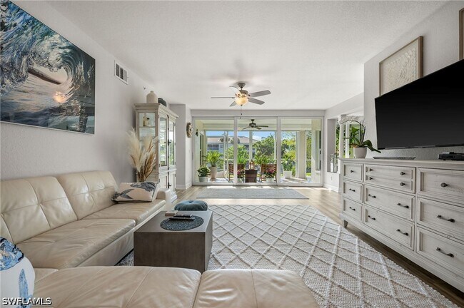 Foto del edificio - 6855 Satinleaf Rd S