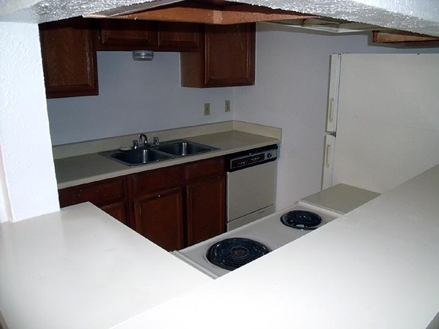 Kitchen - Spanish Brook