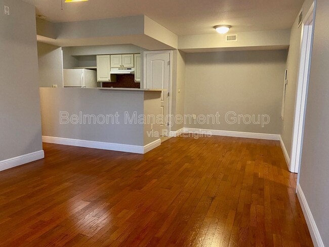 Photo - 3004 Parkway Blvd Apartment