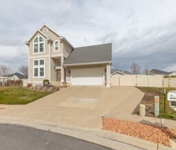 Building Photo - 2212 N 700 W