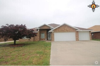 Building Photo - 2304 Reese Dr