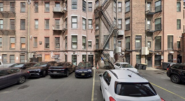 Foto del edificio - 250 Newbury St
