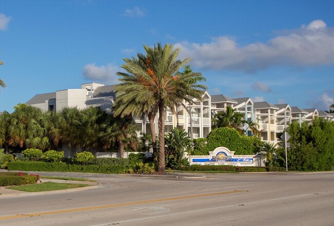 Building Photo - Spacious 2BR/2BA in Salt Ponds Condo – Unf...