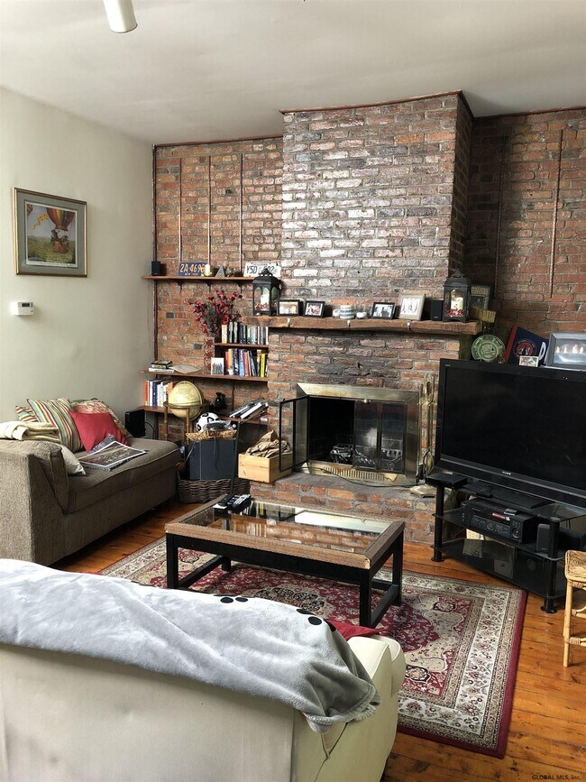 Building Photo - 209 Jay St