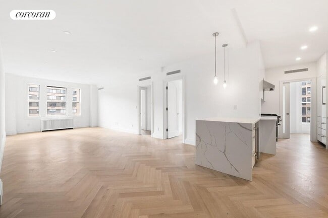 Building Photo - 241 W 97th St