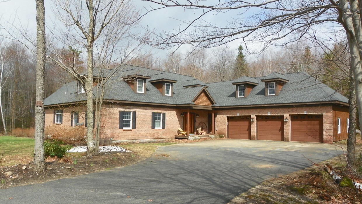 Primary Photo - 32 River Rd