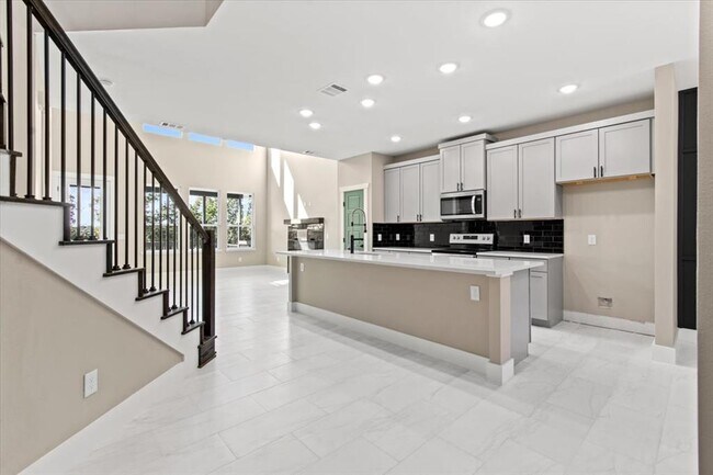 Foto del edificio - 17503 Panorama Dr