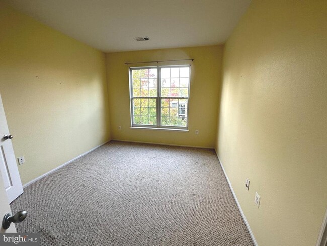 Building Photo - 3015 Nicosh Cir