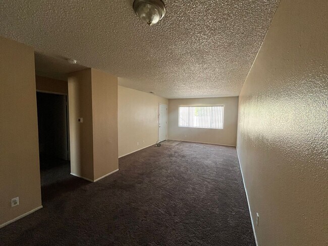 Foto del edificio - 1161 Barstow Rd