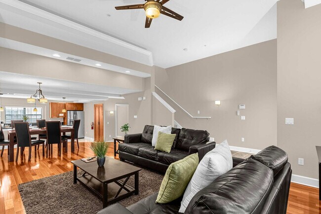 Foto del edificio - 14545 Damai Ln