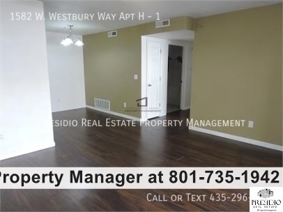 Foto del edificio - 1582 Westbury Way