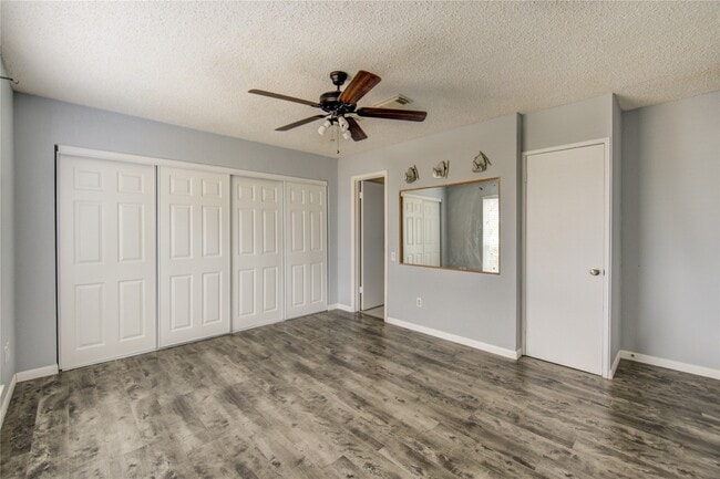 Building Photo - 2927 Great Lakes Ave