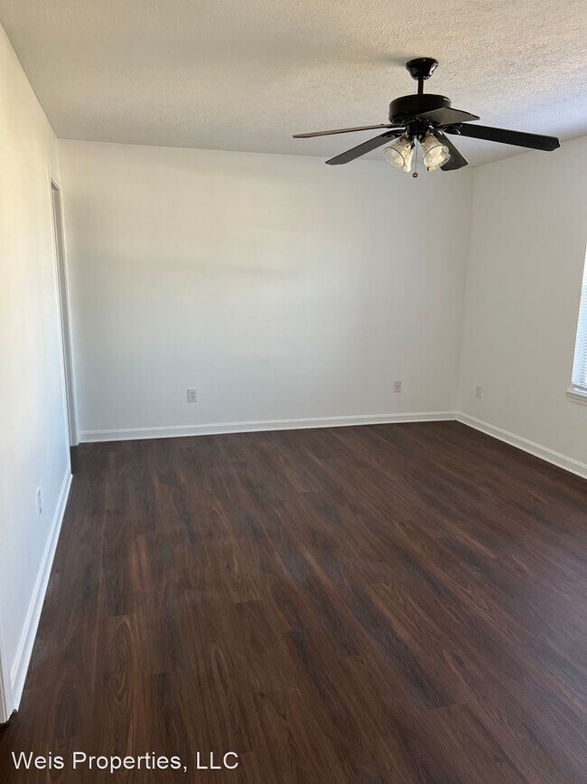 Building Photo - 3 br, 2 bath House - 1210 Pebble Creek Drive