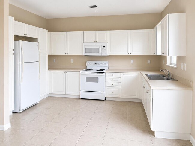 Foto del edificio - 5610 NW 107th Ave
