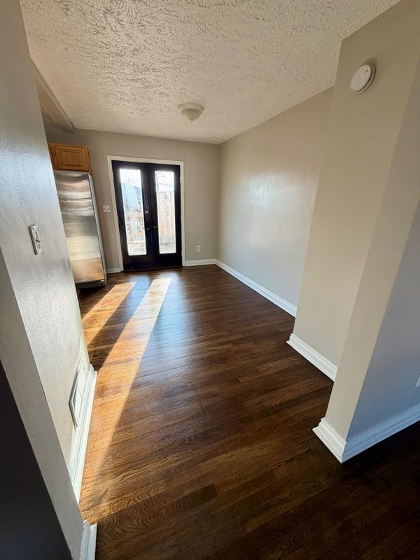 Foto del edificio - 3413 Wallford Dr