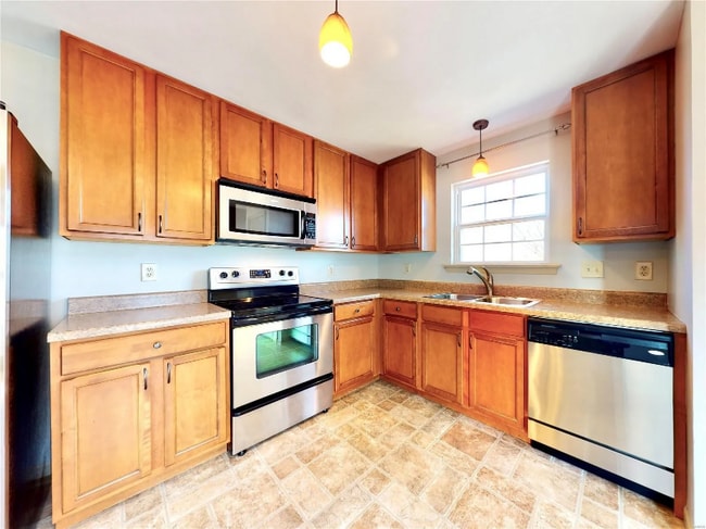 Building Photo - 5132 Welsh Dr