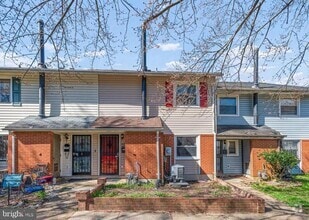 Building Photo - 1111 Marcy Ave