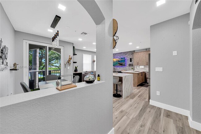Foto del edificio - 4361 SW 160th Ave