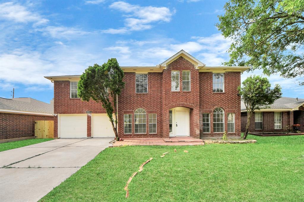 Foto principal - 16731 Sussex Dr