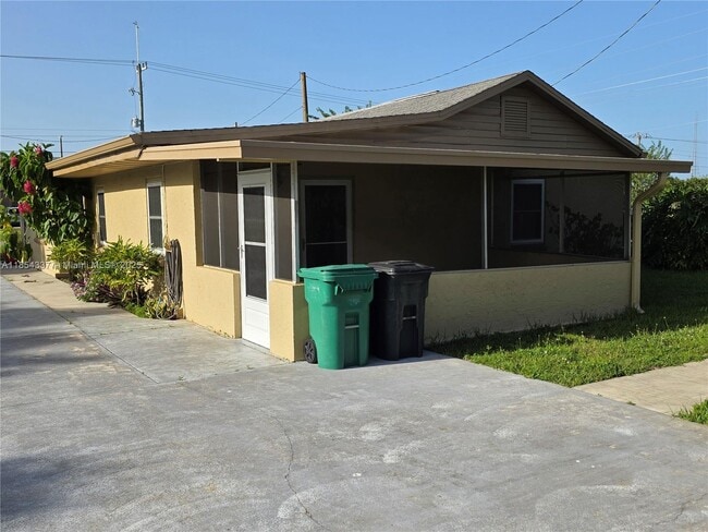 Building Photo - 4321 Kirby Loop Rd