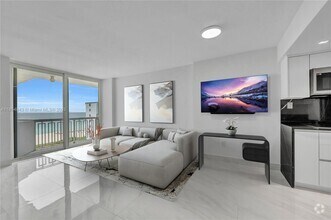 Building Photo - 401 Ocean Dr