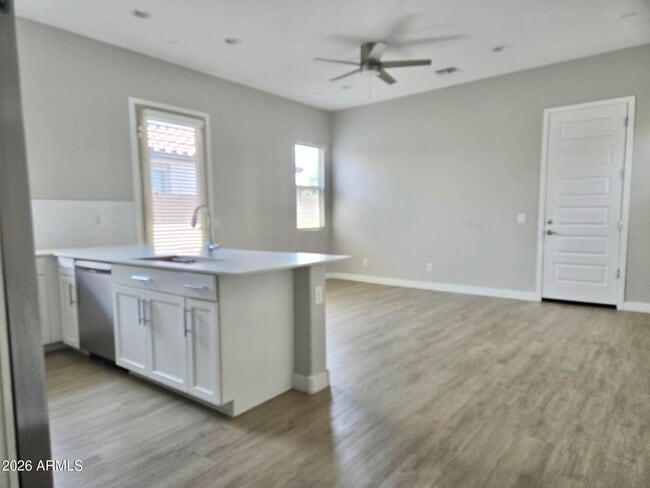 Building Photo - 2568 E King Bird Dr