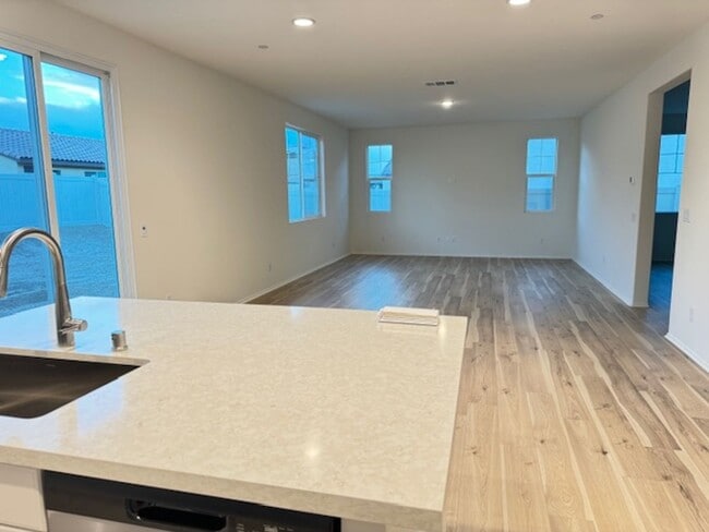 Building Photo - Newly built 5 + 3 With Solar! $3500