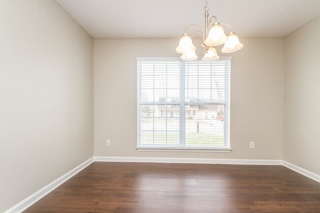 Foto del edificio - 878 Lavergne Ln