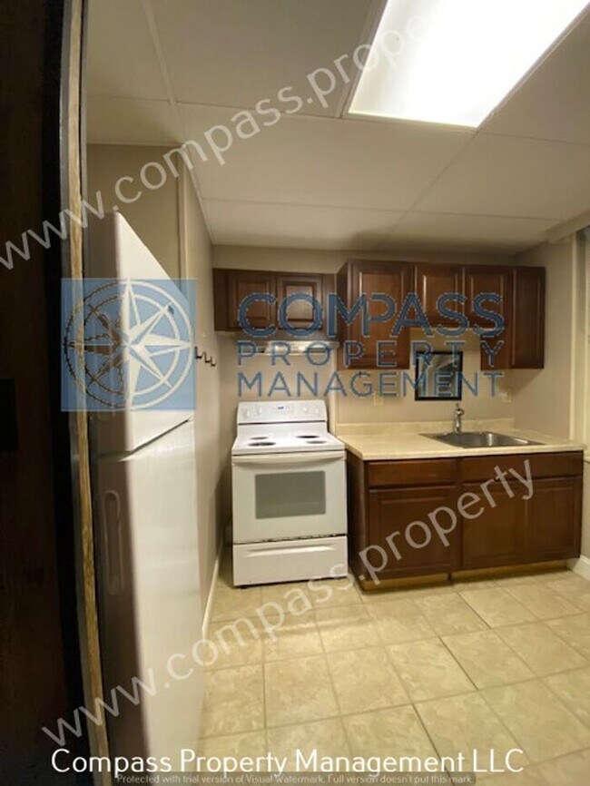 Building Photo - $995 - 1 Bed, 1 Bath, Basement Apartment -...