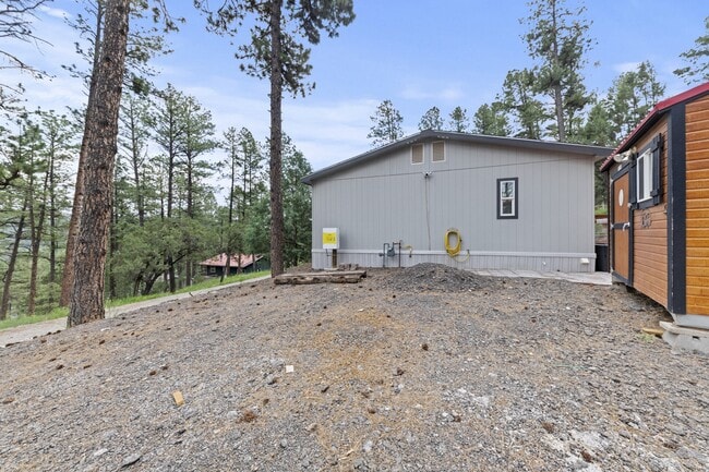 Building Photo - 109 Mountain Dr