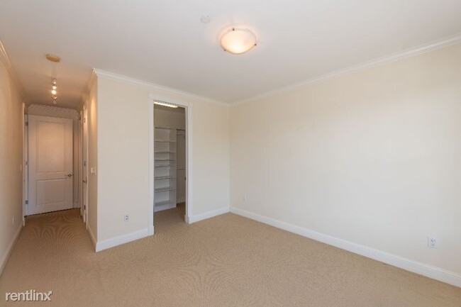 Building Photo - 2 br, 2 bath Condo - 3328 California Street