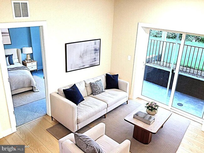 Foto del edificio - 10590 Red Oak St